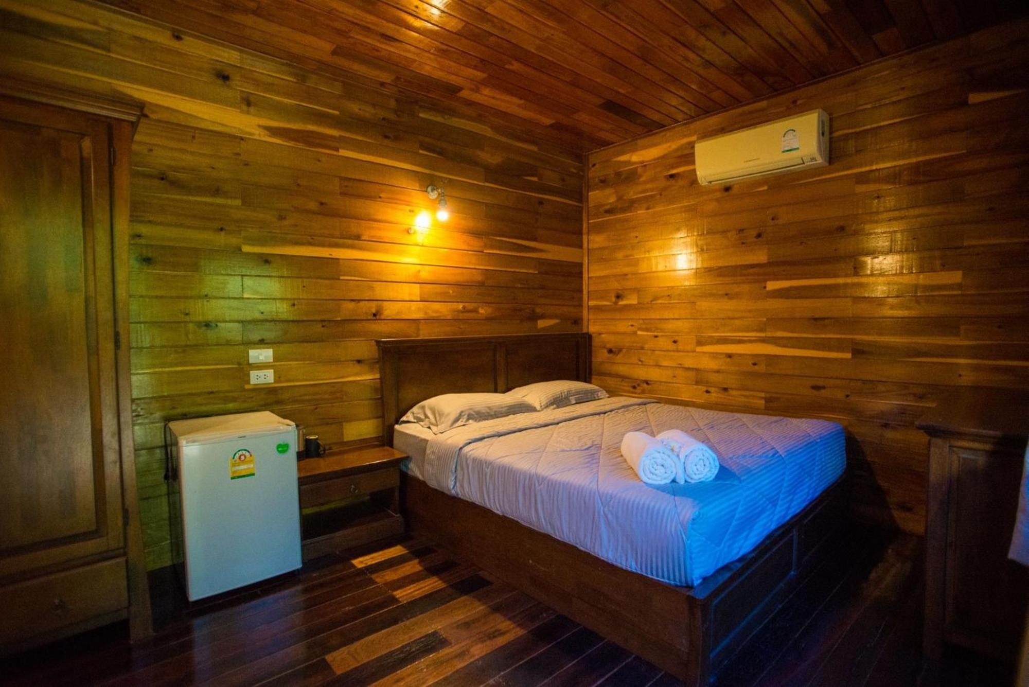 The Camper Lodge Khao Sok Ban Bang Bon Exteriör bild