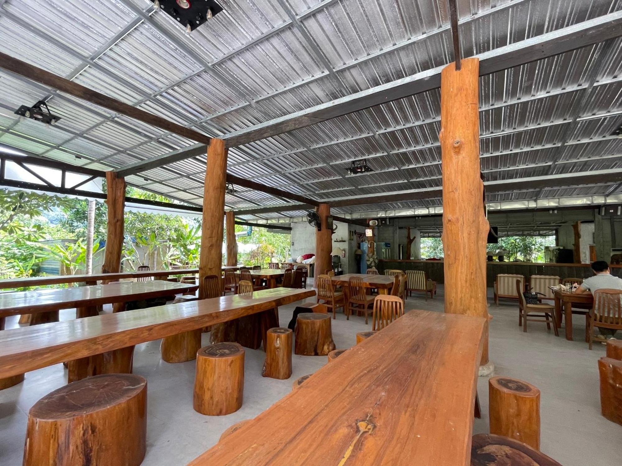 The Camper Lodge Khao Sok Ban Bang Bon Exteriör bild